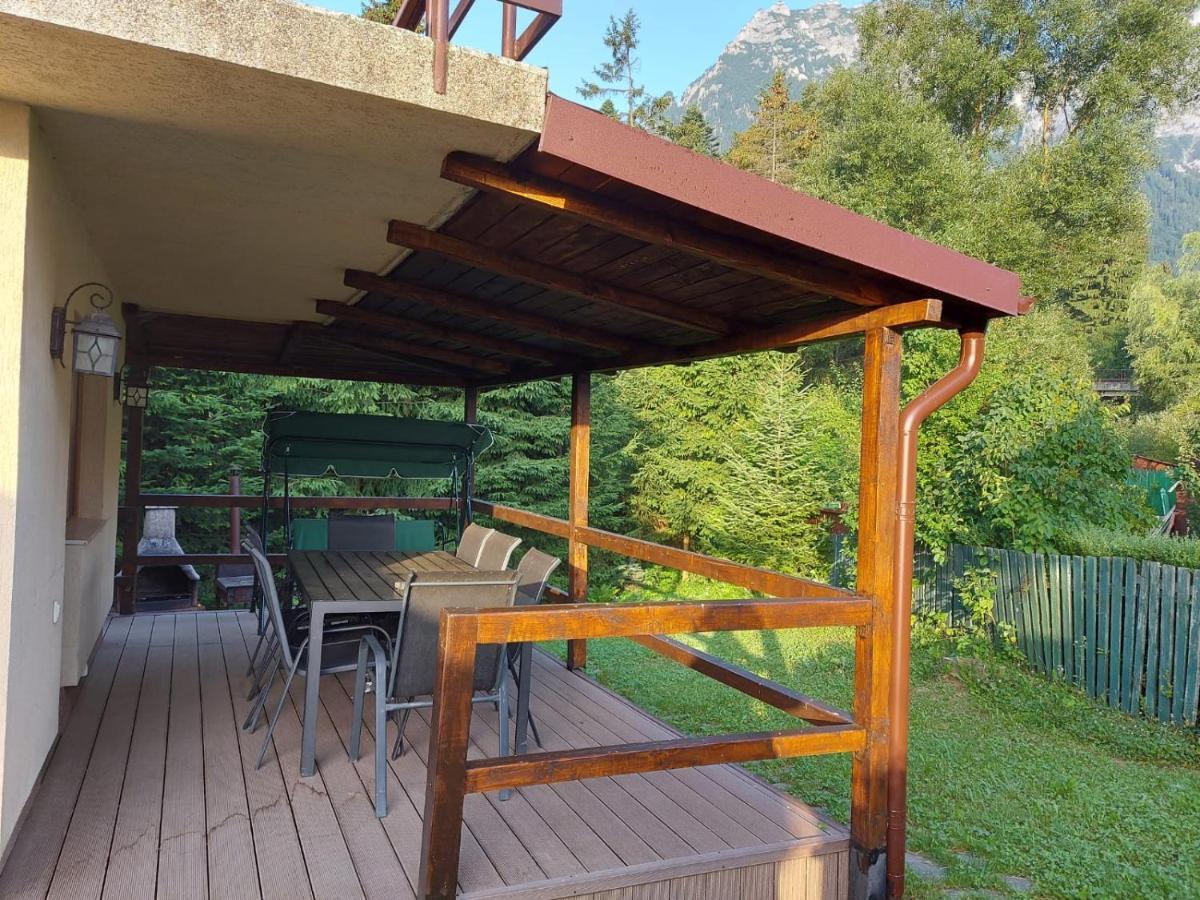 C House Villa Buşteni Buitenkant foto